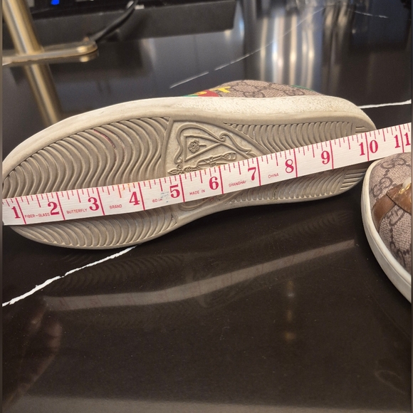 Authentic Gucci unsex shoes - Picture 7 of 10